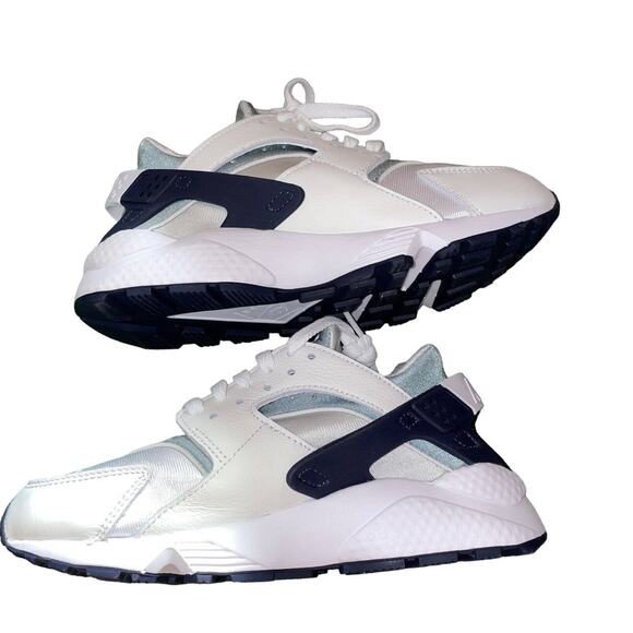 Nike Air Huarache White/Mica Green DH4439-110 Womens Size 7 No Lid Sneakers - Picture 1 of 9